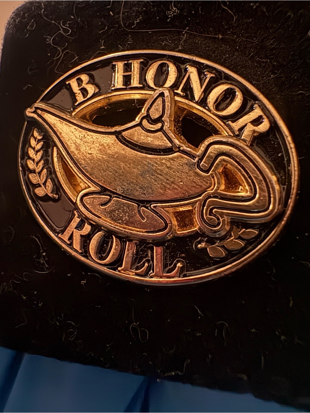 Gold-tone Pin with B Honor Roll Vintage collectible genie lamp